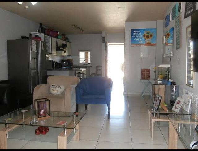 3 BEDROOM TOWNHOUSE FOR SALE IN BRACKENDOWNS